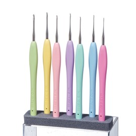 Clover Amour Steel Crochet Hook Set