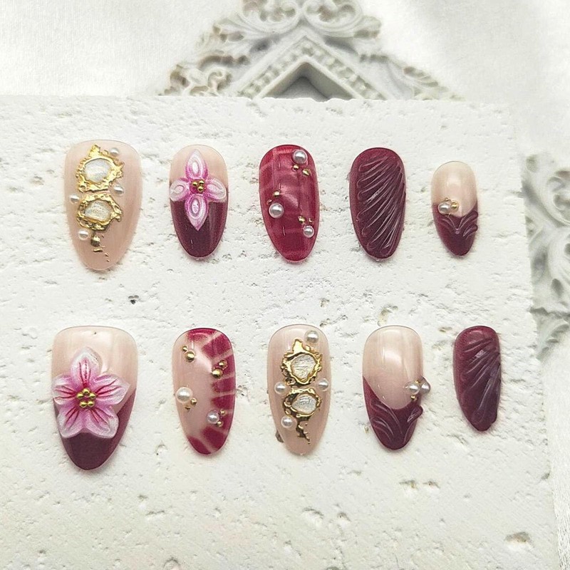 Red French Tip Press on Nails Short Almond Fake Nails