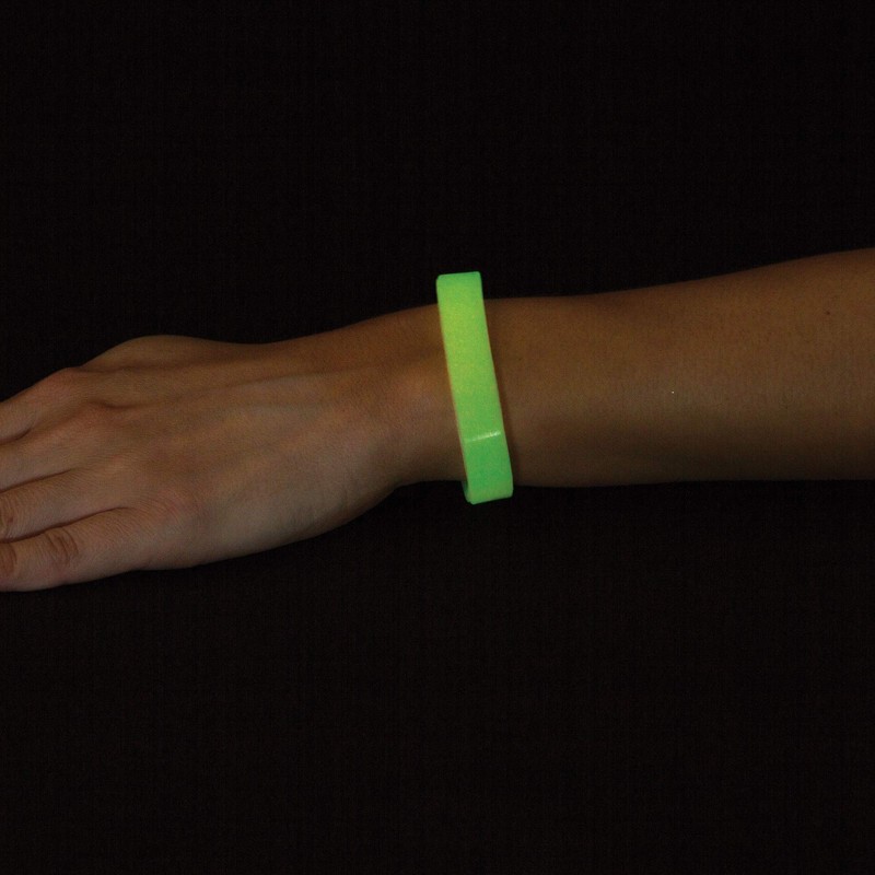 Baker Ross EF433 Glow in The Dark Wrist Bands (Pack