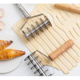 Stainless Steel Dough Lattice Roller Cutter with Cutter for Dough Spaghetti Cookie Pie Pizza Bread Crust Roller (Wooden handle)