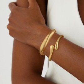 KPYSWVM Chunky Gold Bangles Bracelets for Women Gold Cuff Bracelet Set Waterproof Non Tarnish Stack Bracelet for Women (gold)