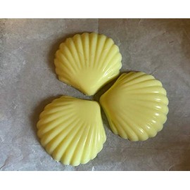 JOANNDLES Sea Shell Soap Set White 3 bar package Cotton Breeze Scented (yellow)