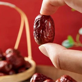 470 grams/1.03 pounds of red dates, seedless red dates - sweet and crispy, suitable for brewing tea or as snacks, seedless design, natural sweetness, easy to consume, healthy snacks - sugar free, juicy
