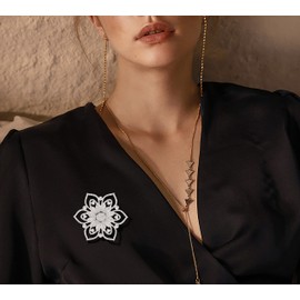 Flower Brooch Silver Brooch with Inlaid Sparkling Crystal Coat Sweater Dress Bridal Gift with Jewelry Box, Metal