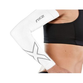 2XU Flex Run Compression Arm Sleeves for Full Length Arm Support and Recovery, White/Grey, Medium