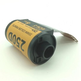 Moqqeu 35mm ECN-2 Color Film Negative Film 35mm 8EXP Camera Color Film Roll for 135 Cameras NT Type-135 Color Film Easy to Use