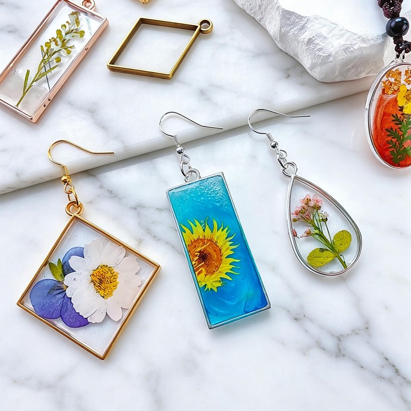 30 Pack Resin Molds, Hollow Frame Pendants, Bezel Earrings, Epoxy