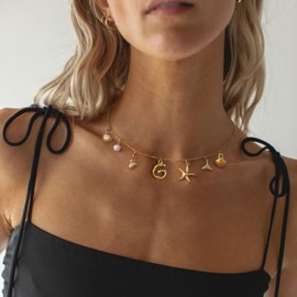 Ewrkbr Charm Initial Necklace for Women, 14K Gold Plated Summer Seashell Letter Necklace Boho Beach Starfish Initial Choker Necklace Chunky Gold Sun Letter Necklace Beach Gold Jewelry for Women