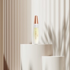 Dr. Rimpler "Limited Lip Balm Vanilla" for smooth, delicately shiny and perfectly nourished lips, which taste like vanilla