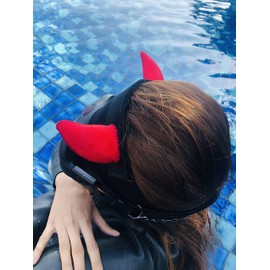BRLUCKY Scuba Diving Headband Devil 2mm Neoprene Wetsuit Hood for Women Youth Scuba Head Cover Dive Cap Surfing Thermal Hair Band for Kayaking Snorkeling Swimming Sailing Canoeing Water Sports