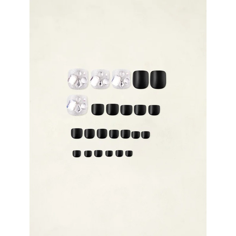 DAISO 25Y Too Cool For School Real Wear Pedi Tips