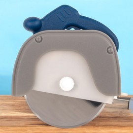 MIJOMA Pizza Cutter Hand Circular Saw - Innovative Pizza Cutter with Stainless Steel Blade and Protective Cover - 11 x 12 x 6 cm, Ergonomic Design, Perfect for Pizza, Tarte Flambée, etc.