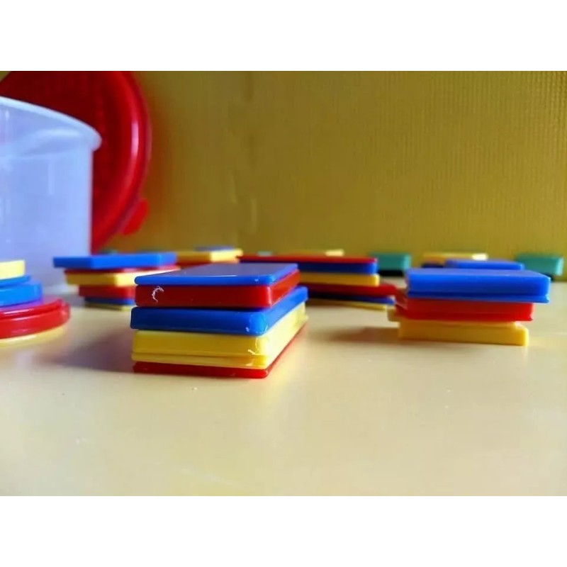 Hacer y Aprender 10 Estuches Bloques Lógicos Matemáticos Plástico Con