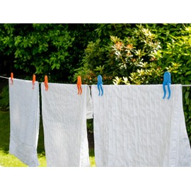 Bloom-in-Box Storm Eco Pegs - EXTRA STRONG WINDPROOF CLOTHES PEGS for Washing Line - Weatherproof Outdoor Clothes Clips, Multipurpose Recycled Pegs (Mixed, 100 Pack)