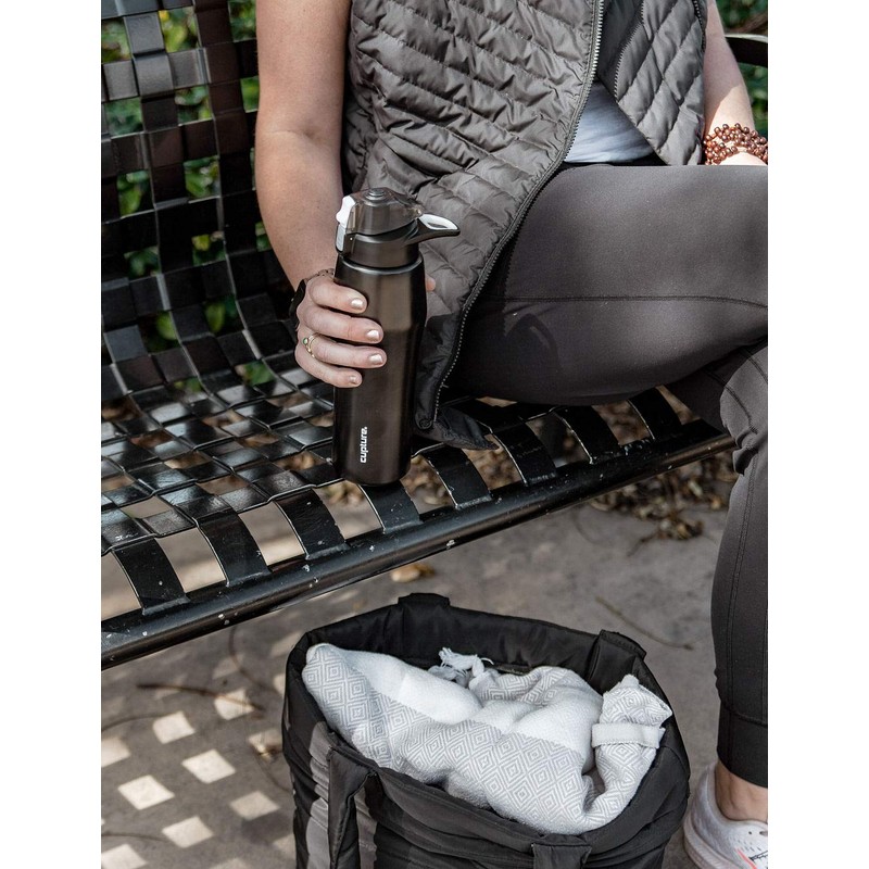 Cupture Action Water Bottle Flip Top with Handle - 22oz