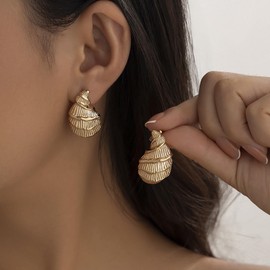 Inateannal Boho Shell Earrings Shell Dangle Earrings Large Ocean Shell Earrings Gold Textured Shell Stud Earrings Summer Shell Beach Earrings, Zinc, No Gemstone