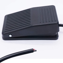 Taiss Momentary foot switch 10A 250VAC Nonslip electrical plastic foot pedal switch SPDT NO NC Handsfree Black Foot Switch for CNC Industrial Machine Equipment with 1M Cable TFS-1