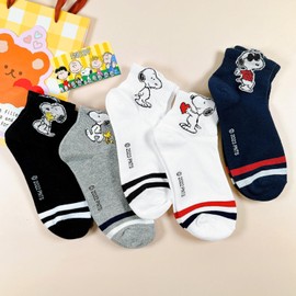 Yolo Studio Peanuts Character Socks Collection, 5 Pairs, Snoopy and Friends Design, White and Multi-Color (US, Alpha, One Size, Regular, Regular, Style-1)