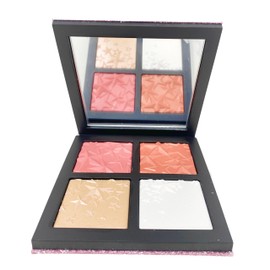 M.A.C Star -Dipped Face Compact: Light (.12 Oz/3.5g each)