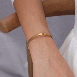 JJDreams Stainless Steel Bangle Women's Open Bangle Silver 8 mm Bangle with Engraving Gift for Women