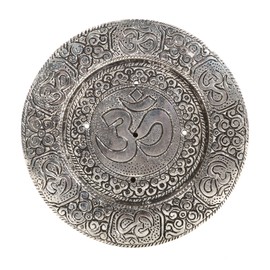 Hosley Aluminum Incense Sticks Burner Votive Pillar Holder 4.5 Inch Diameter Aged Silver Finish Tibetan Style Incense Holder Ideal Gift for Aromatherapy Zen Spa Reiki Chakra Candle Garden Settings O4