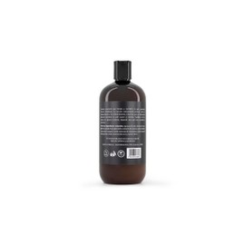 noryn Body Wash para Hombres 480 ml. Fórmula natural con mandarina y bergamota. Limpia, humecta y revitaliza la piel, aportando frescura inmediata.