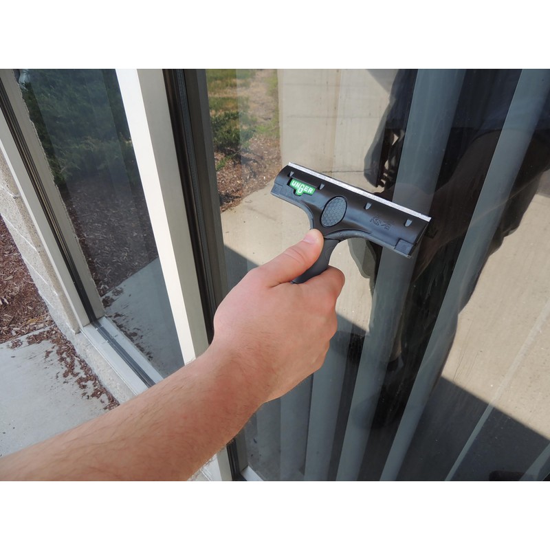 Unger Commercial ErgoTec® Ninja 4" Glass Scraper with Blade and