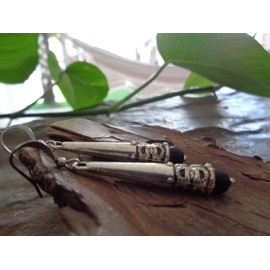 Long robust ethnic cases and matte pearl ✿ black silver earrings