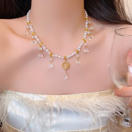 Pendant Necklaces for Women - Minimalist Delicate Knotbow or Shell Pendant Lightweight Chain, Imitation Pearl Minimalist Jewelry Pendant Necklace Gifts for Her (Shells Bead)