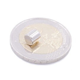 Aprilheld 75 Disc Magnets 5 x 5 mm N52 Strongest Class Neodymium Magnets Extra Strong Power Magnet for Notice Board, Whiteboard, Photo, Fridge Mini Magnetic Disc