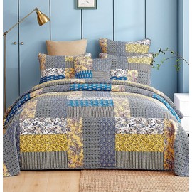 Tache 3 Piece Royal Chambers Patchwork Floral Quilt Set, Cal King