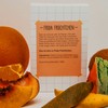Shower Chunks 2-in-1: Solid shampoo and shower gel in one.