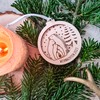 Christbaumkugel personalisiert - Weihnachtsgeschenk für Eltern: Weihnachtskugel mit Gravur Familie