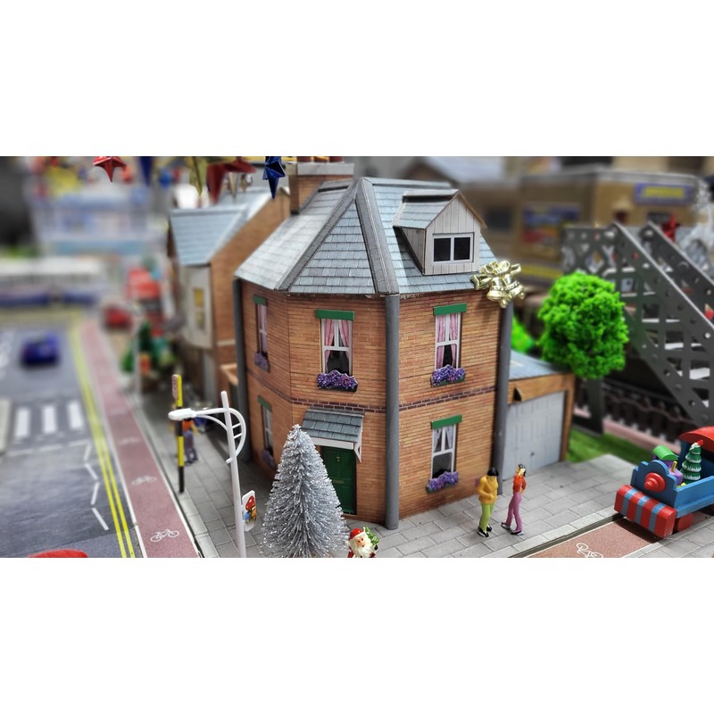 O Gauge (7mm) 1:43 Scale Model Railway Building Corner Row