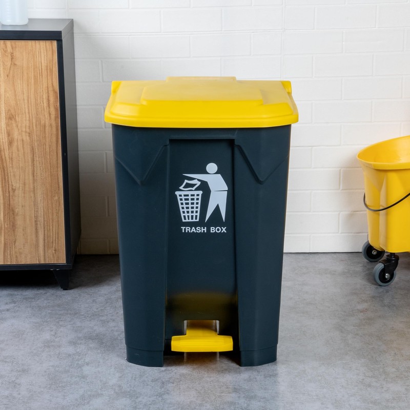 Restaurantware - RW Clean 21 Gallon Garbage Bin, 1 Step-On