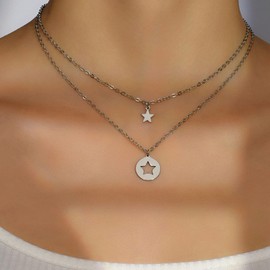 Aneneiceera Boho Star Layered Necklace Choker Silver Chain Star Pendant Necklace Multilayer Hollow Disc Star Necklace Minimalist Necklace Jewellery for Women and Girls, Metal Material