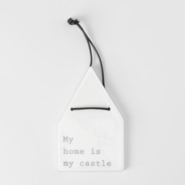 Räder My Home is My Castle Wall House