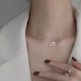 Allereya Vintage Double Square Pendant Necklace Crystal Square Necklace Hollow Square Choker Necklace Silver Cz Geometric Necklace Jewelry for Women and Girls (Silver)