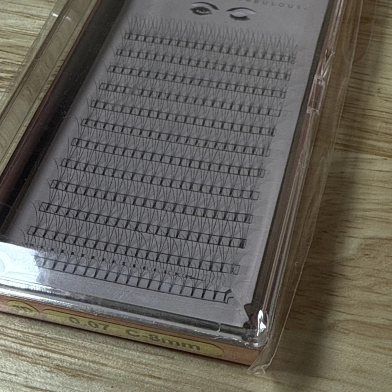 Katherine Eyelash Extensions 8mm, 3D, C Curl / 240 Individual