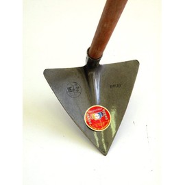 Solid Aim Tools Pointed Hoe-Weeding Razor,Professional Warren Triangular Hoe,Ergonomic Weeding Tool,10-Inch x 9-inch Head, with 47.25-inch Wood Handle.