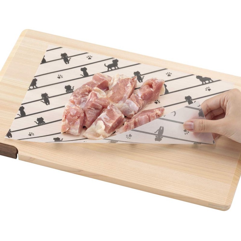 Kai Corporation Nyammy AP5181 Sheet Cutting Board, White/Black, 11.4 x