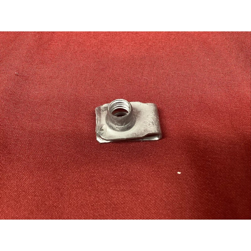 Unbranded METRIC M8 BODY AND FENDER U NUT AND BOLT