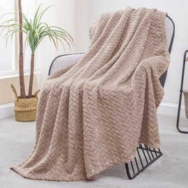 Exclusivo Mezcla Camel Fleece Throw Blanket for Couch and Bed, 50x70 Inches Soft Cozy 3D Decorative Jacquard Flannel Blankets, Lightweight Fuzzy Plush Warm Throws for All Seasons