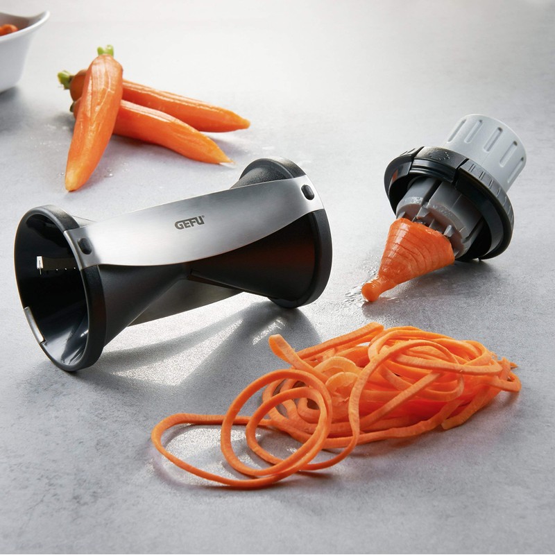 GEFU Spirelli 2.0 spiral cutter, spaghetti cutter with remover holder.,