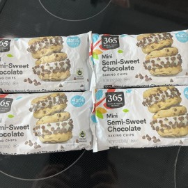 365 by Whole Foods Market 4 Pack 365 by Whole Foods Market, Semisweet Mini Chocolate Chips, 12 Ounce