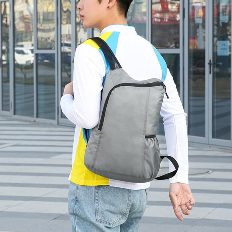 Mochila ultraligera plegable 25L resistente al agua