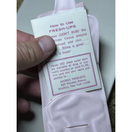 Andrea Raab Fresh-Ups Facial Blotting Linen Pink full with wipes VTG 70s