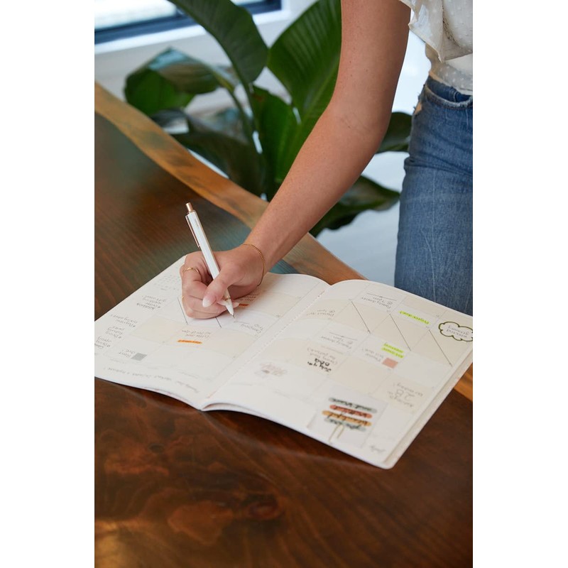Southworth Planner (January 2023-December 2023), 8.5" x 11", Traditional Western