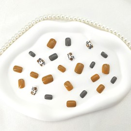 Square Press on Nails Short Fake Nails Grey Leaf Flower Design Glue on Nails Yellow Full Cover Acrylic Nails Press ons Glossy Artificial False Nails for Girls 24Pcs