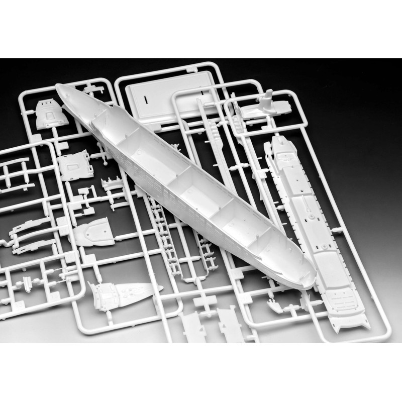 Revell Queen Elizabeth 2 Plastic Model Kit